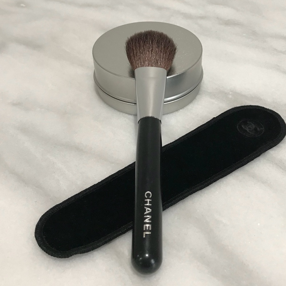 CHANEL Blush Brush #4